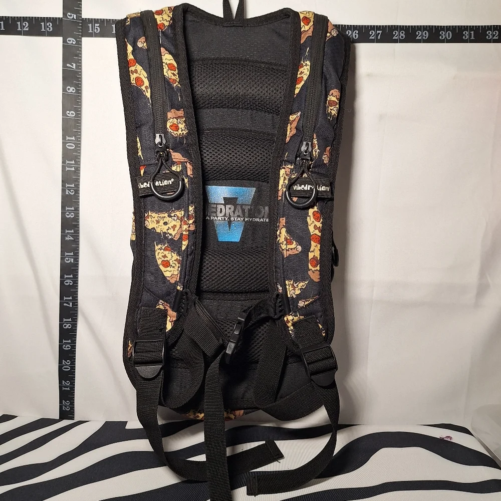 Vibedration Hydration Backpack - Pizza pattern w/o bladder - Used